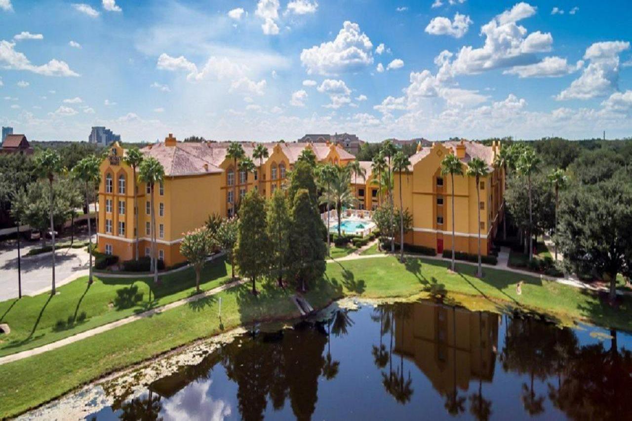 Surestay Plus By Best Western Orlando Lake Buena Vista Bagian luar foto