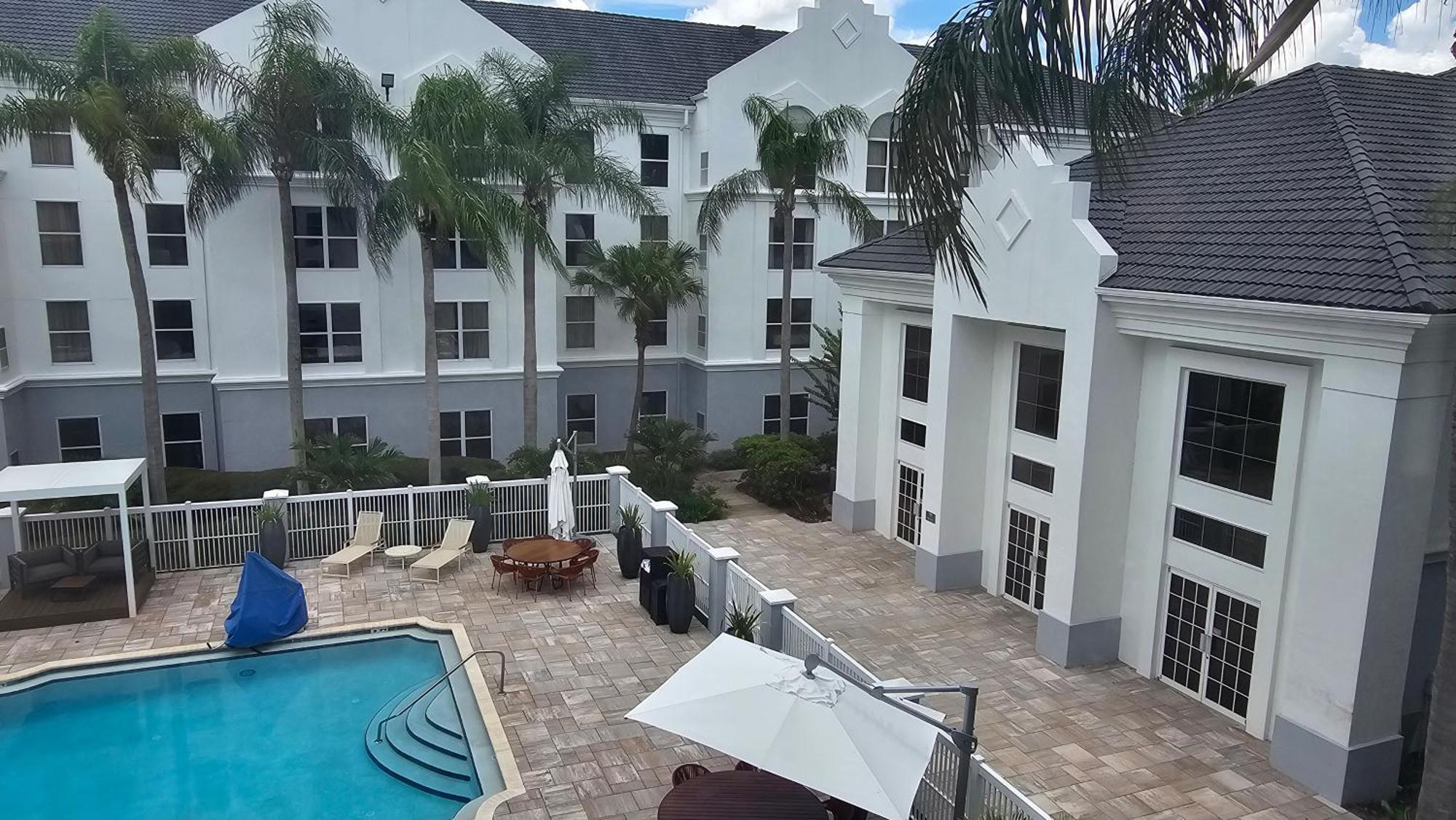 Surestay Plus By Best Western Orlando Lake Buena Vista Bagian luar foto