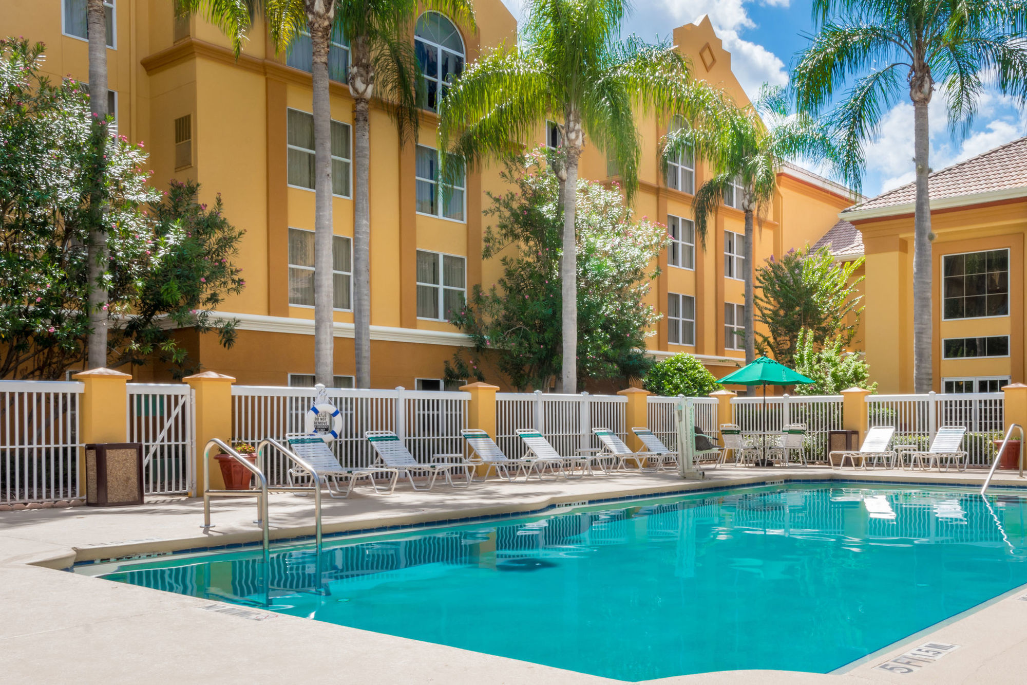 Surestay Plus By Best Western Orlando Lake Buena Vista Fasilitas foto